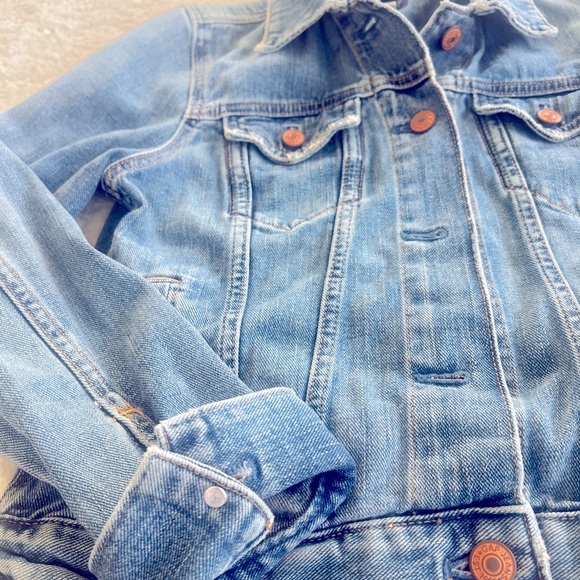 Gap 2011 Vintage Denim Trucker Jacket S Classic Blue Jean Coat Casual Button-Up - Picture 12 of 16